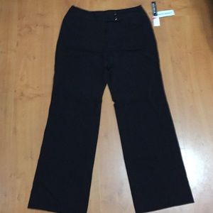 Harve Benard black stretch slacks. 8. NWT.